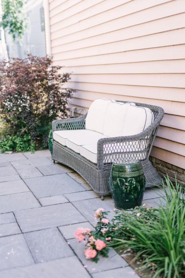 Guesthouse Charleston East 42 D Экстерьер фото