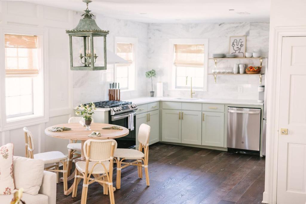Guesthouse Charleston East 42 D Экстерьер фото